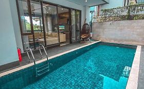 Platinum Dago Resort Villa 15Px Private Pool Bandung