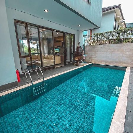 Platinum Dago Resort Villa 15Px Private Pool Bandung Bengkok Exterior photo